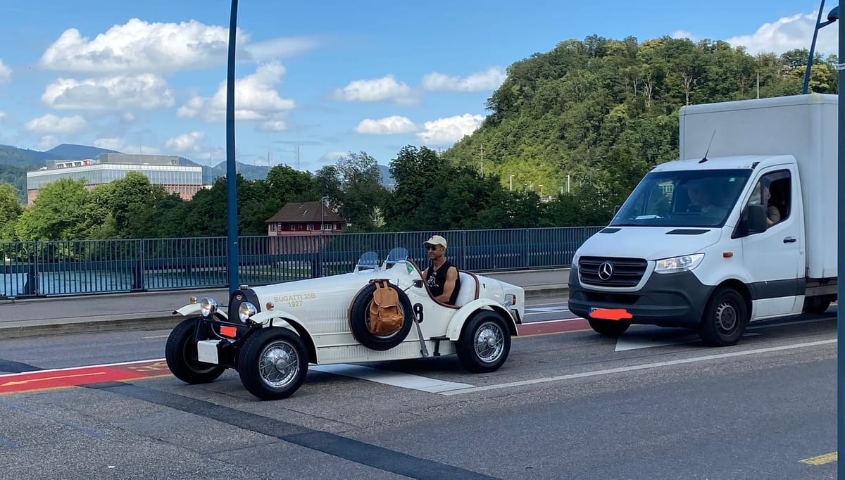 Sechs von zehn neuen Autos mit Elektro- oder Hybridantrieb